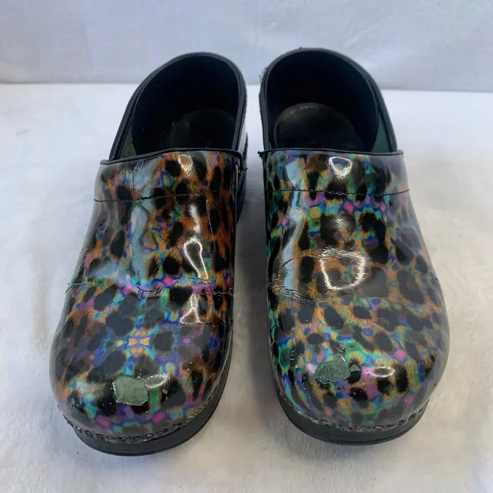 Dansko Rainbow Cheetah Leopard Gloss Womens Sz 38 Slip On Clogs Shoes Nursing